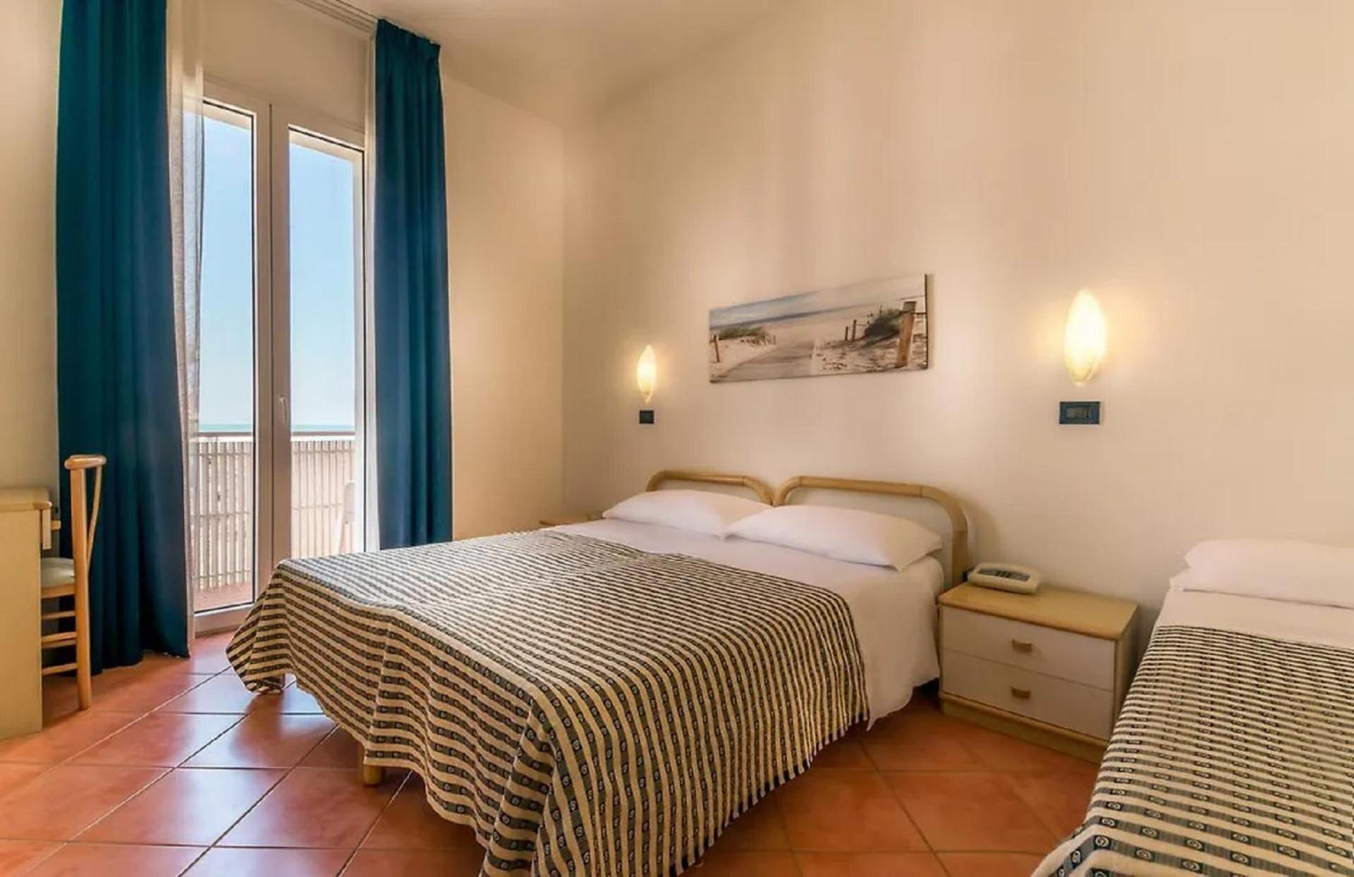 Hotel Delfino Milano Marittima Eksteriør bilde