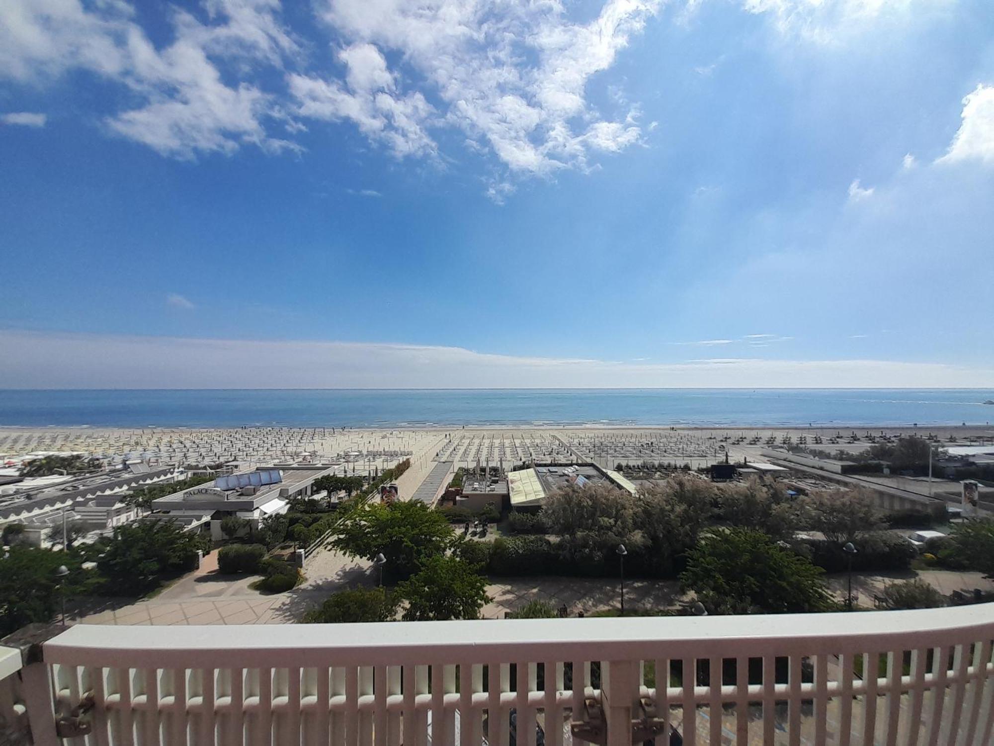 Hotel Delfino Milano Marittima Eksteriør bilde