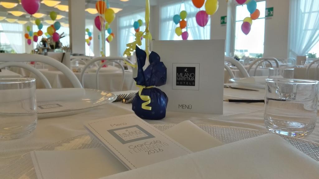 Hotel Delfino Milano Marittima Eksteriør bilde
