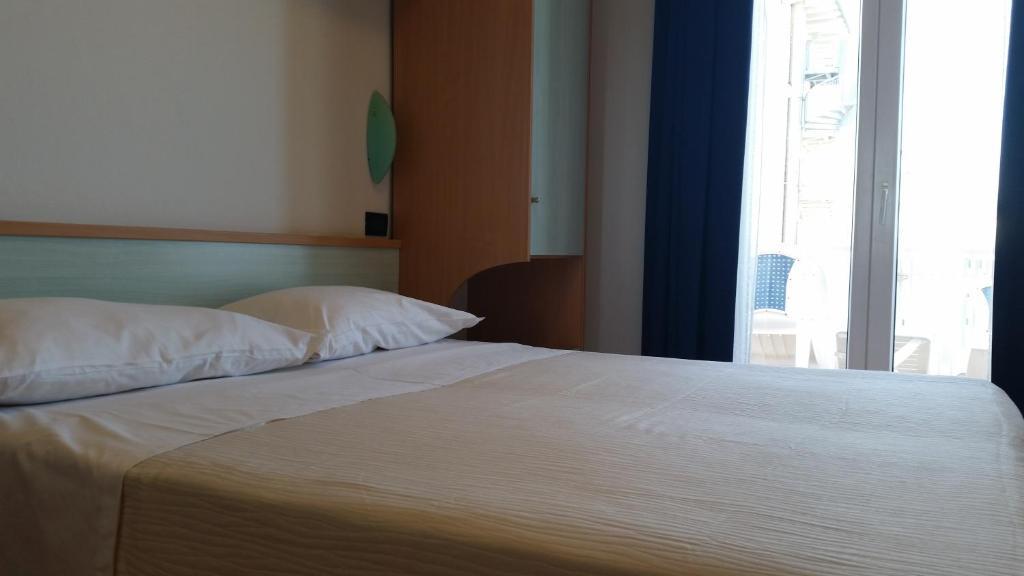 Hotel Delfino Milano Marittima Eksteriør bilde