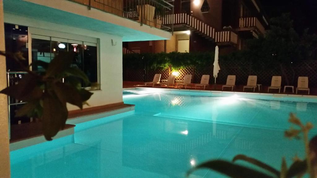 Hotel Delfino Milano Marittima Eksteriør bilde