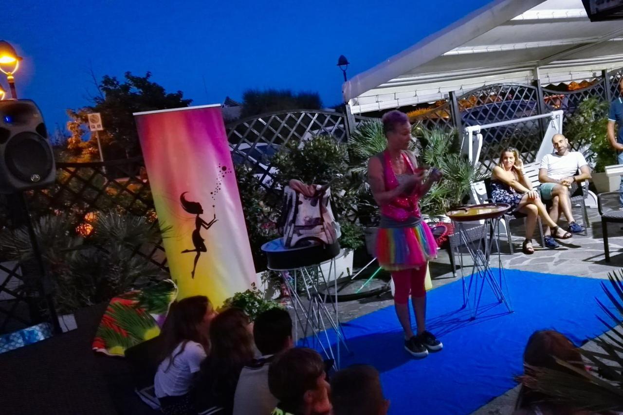 Hotel Delfino Milano Marittima Eksteriør bilde