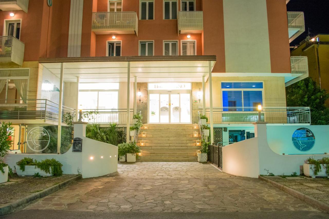 Hotel Delfino Milano Marittima Eksteriør bilde
